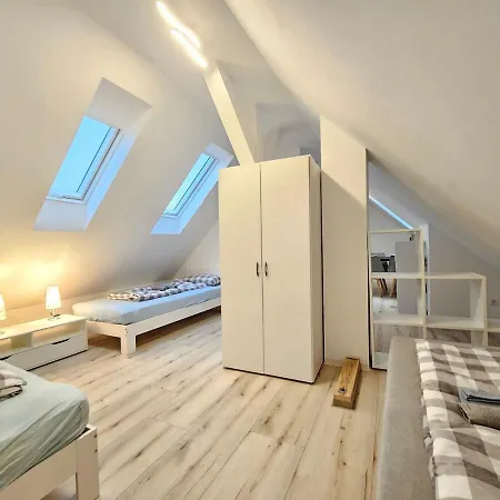 Apartment Wohnreich Bs Mitte - 3a - 5-zimmer Blaustein