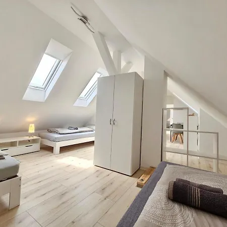 Apartment Wohnreich Bs Mitte - 3a - 5-zimmer *