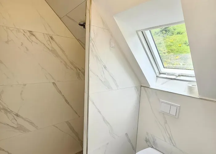 Wohnreich Bs Mitte - 3a - 5-zimmer شقة *